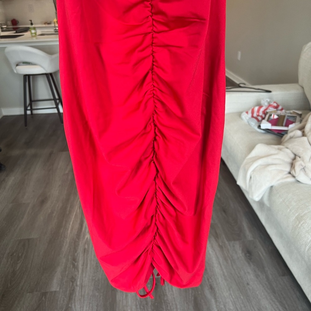 Red Ruched Bodycon Dress - Picture 7 of 8